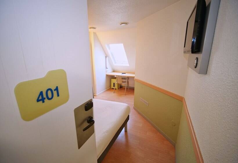 Номер Стандарт Трехместный, Ibis Budget Blois Centre