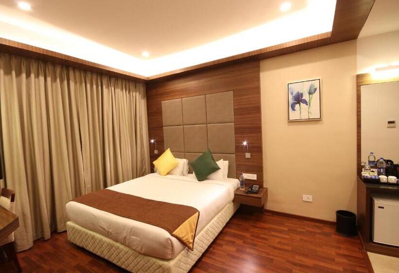 Family Suite, Khanna Fiesta