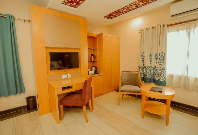 Quarto Deluxe, Yois