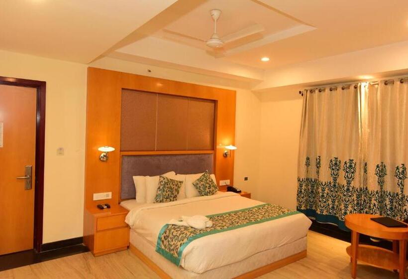 Quarto Deluxe, Yois