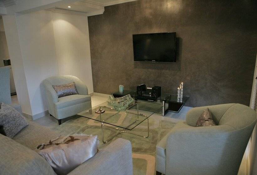 Apartamento 1 Dormitório, Villa Moyal