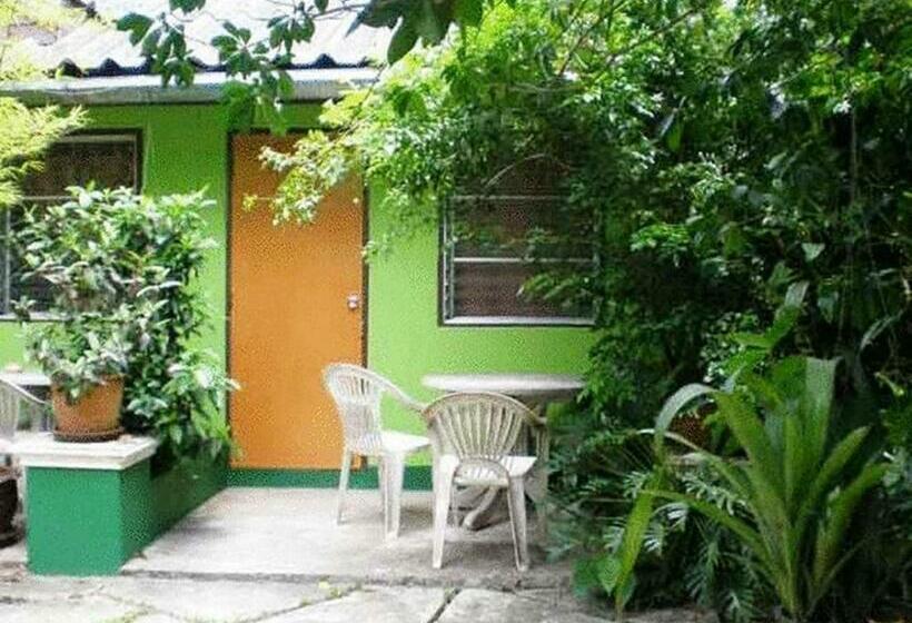 Номер Стандарт Индивидуальный, Baan Bua Guest House