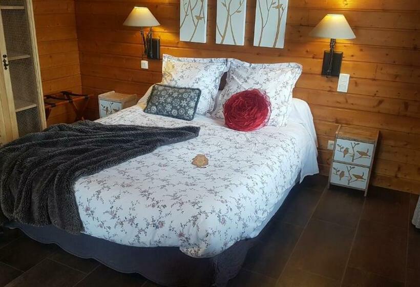 Семейный Номер Вид на Горы, La Coustille Chambres Et Table D Hôtes