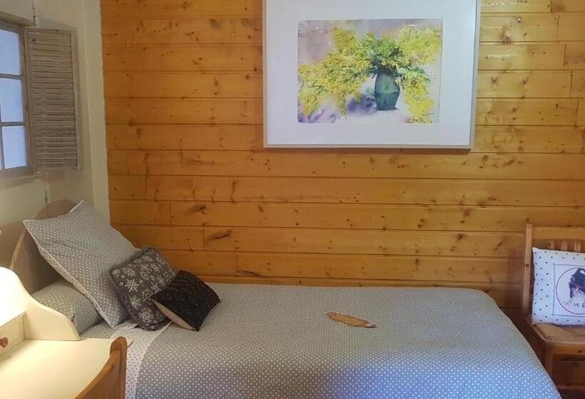 Семейный Номер Вид на Горы, La Coustille Chambres Et Table D Hôtes