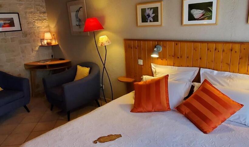 스탠다드 테라스 룸, La Coustille Chambres Et Table D Hôtes