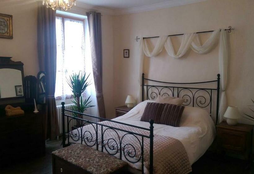 Номер Deluxe, Vingt Grand Rue
