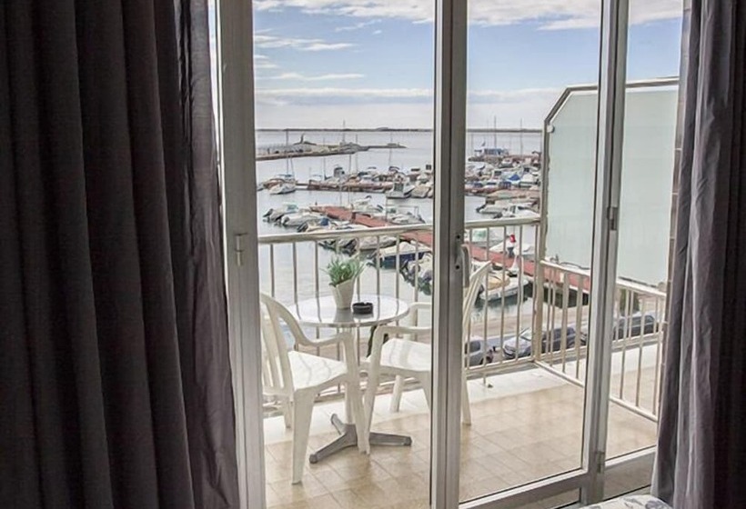 Номер Стандарт Вид на Море, Ampolla Sol