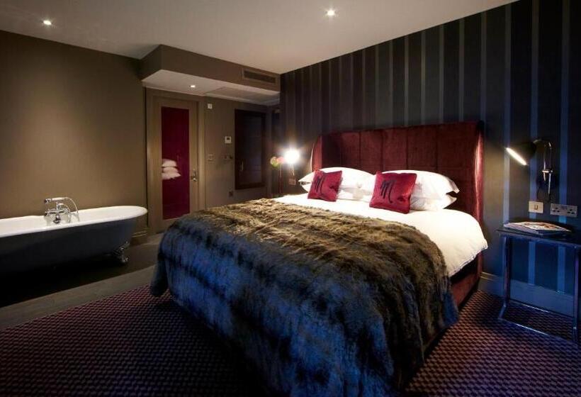 Полулюкс, Malmaison Dundee