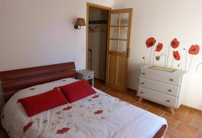 Номер Стандарт с Террасой, Gite Du Pagoulin  Chambres D Hotes