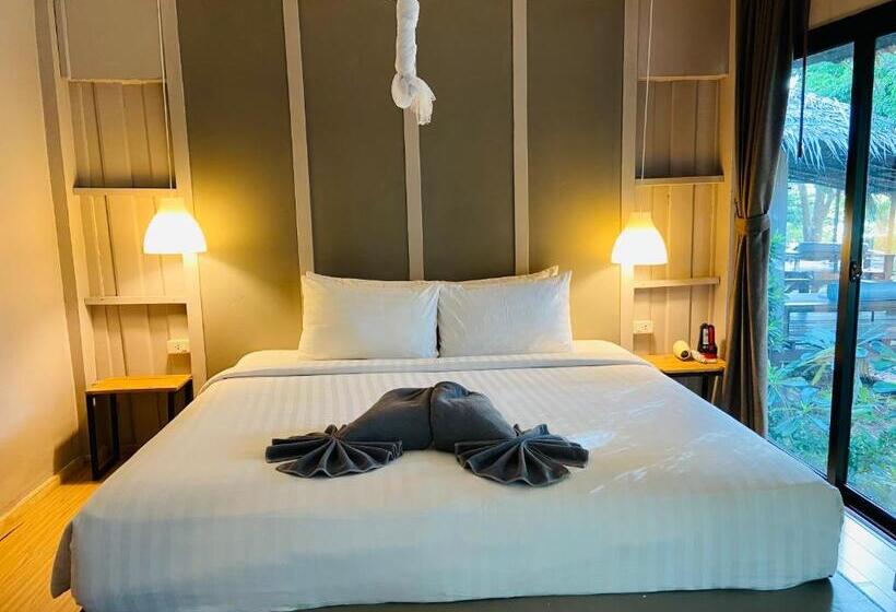 Бунгало Стандарт Вид на Сад, Hip Seaview Resort @ Phi Phi