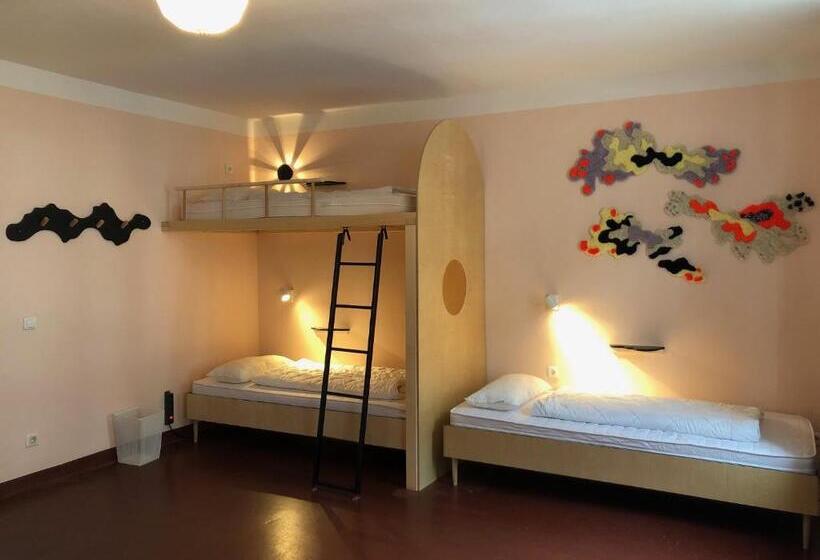 מיטה בחדר משותף, Hostel & Garten Eden