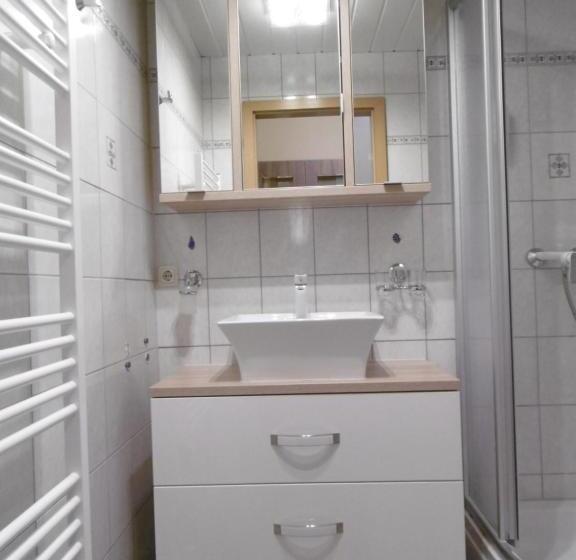 Четырехместный Номер Deluxe, Drostenhof Garni