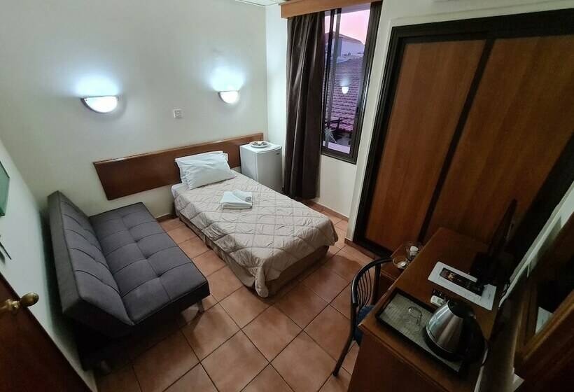 Quarto Estandar Individual, Metropole