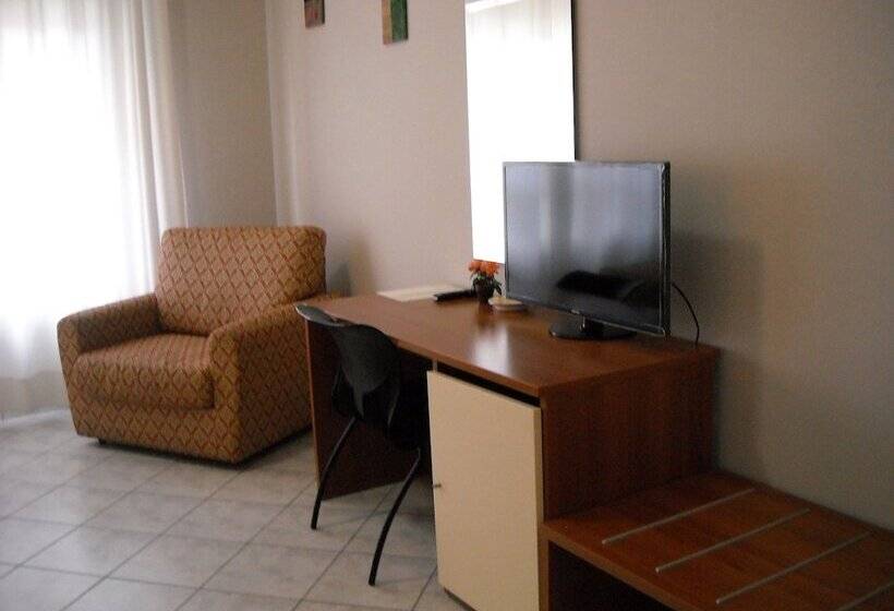 스탠다드 트리플 룸, Albergo La Posta Arezzo