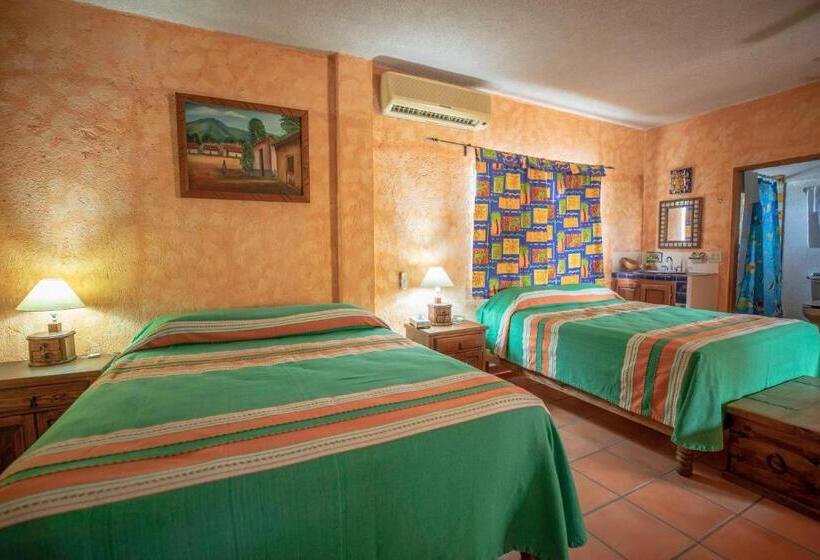 جناح جونيور, Posada Luna Sol