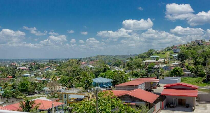 اتاق استاندارد با چشم‌انداز کوهستان, Rolson