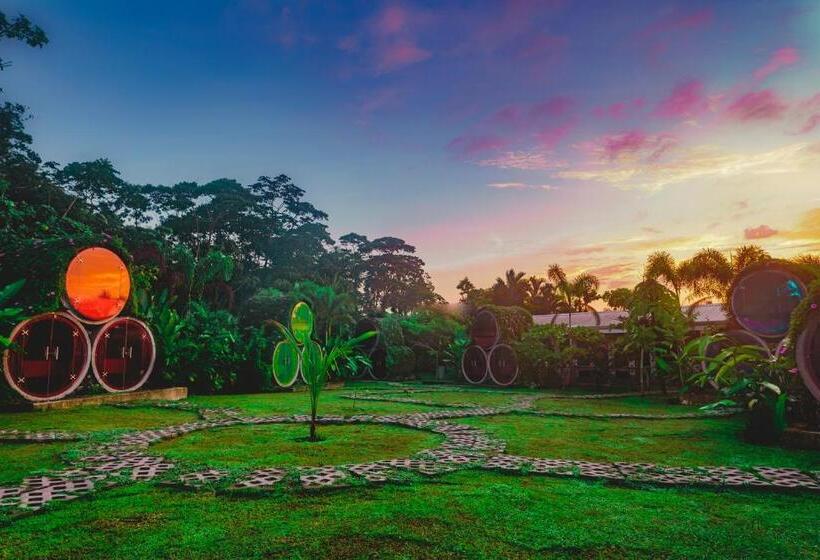 Номер Стандарт, Arenal Backpackers Resort