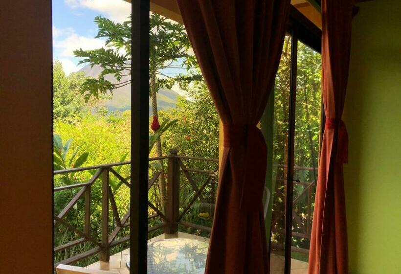 غرفة قياسية مزوَّدة بتراس, Arenal Garden Lodge