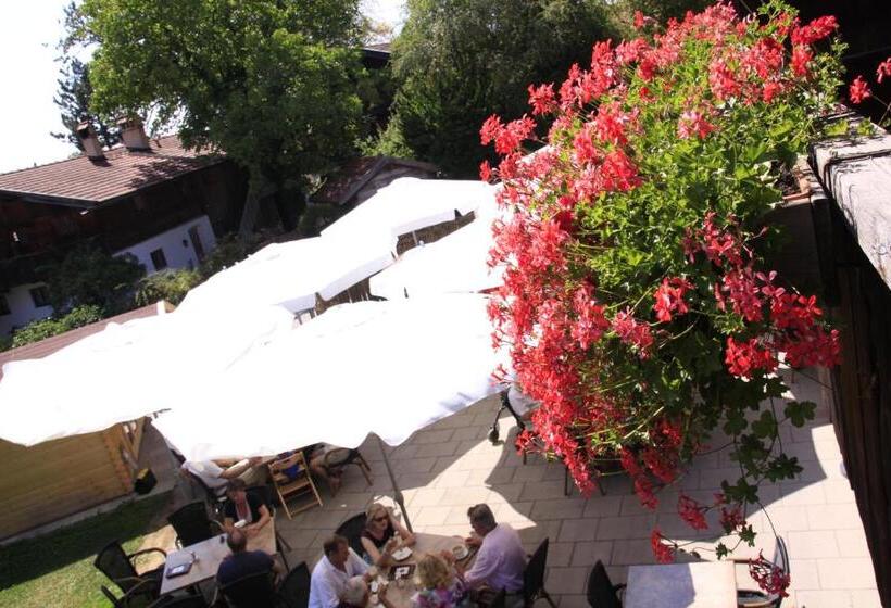 Номер Стандарт, Cafe Hanfstingl