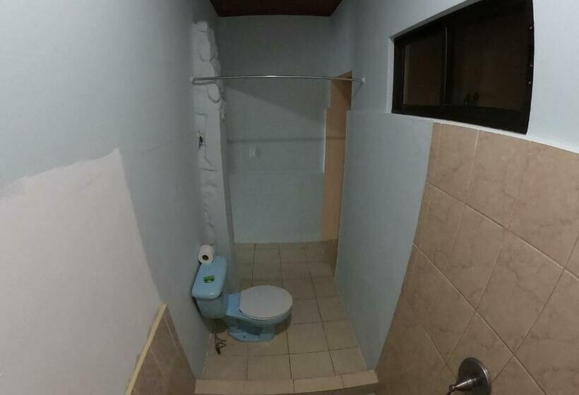 Quarto Triplo Estandar, Laureles Collection Uvita   Cabinas Los Laureles