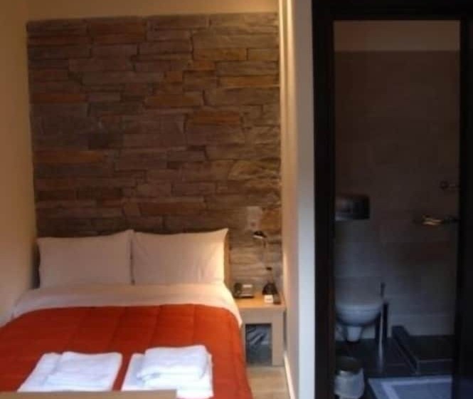 Номер Deluxe Одноместный, Thalia Rooms