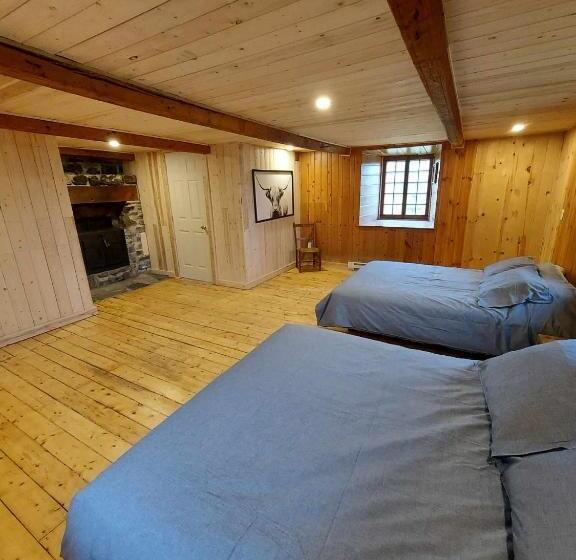 豪华房间, Auberge Le P Tit Bonheur   Hostel