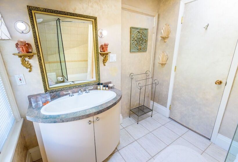 Люкс Вид на Море, Crystal S View Bed & Breakfast