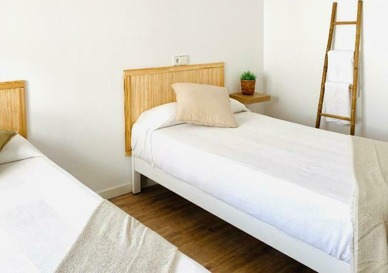 اتاق استاندارد با سرویس بهداشتی مشترک, La Bartola Guesthouse