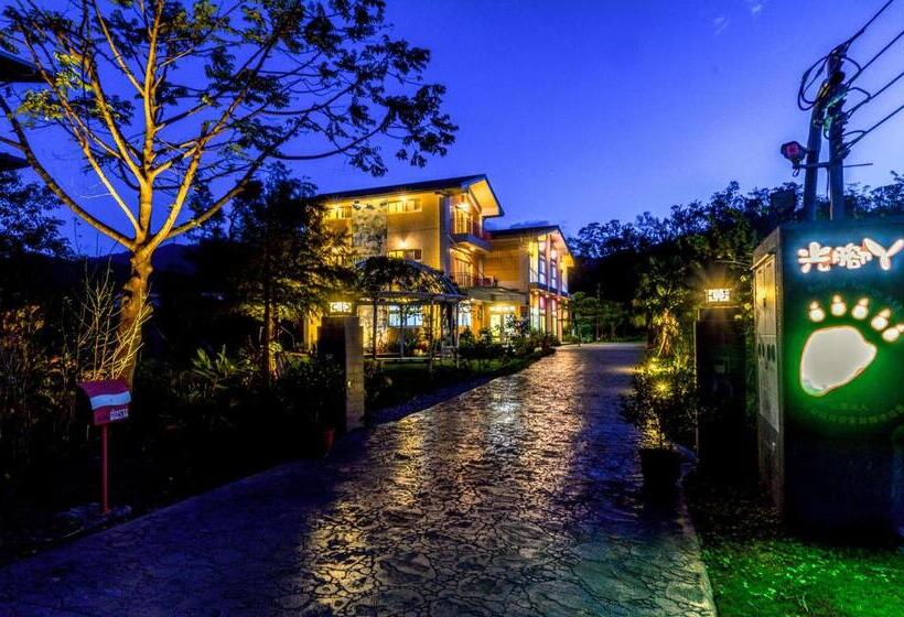 سوییت با چشمانداز باغ, 光腳丫宜蘭民宿