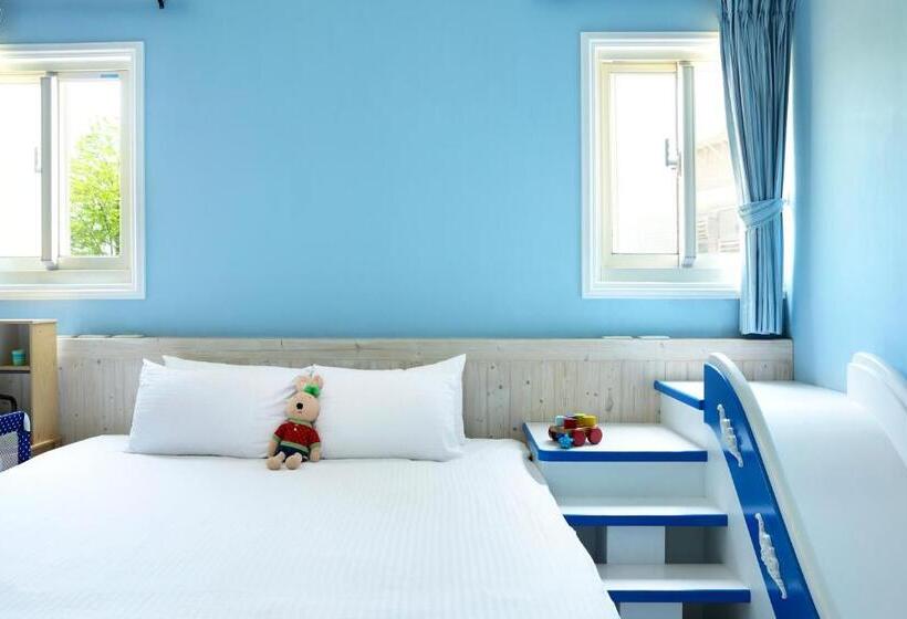 اتاق لوکس, Dancing Butterfly Inn Family Sliding Bnb