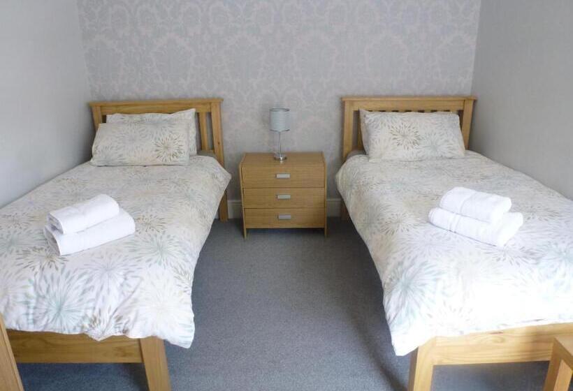 Quarto Estandar, Orrell Park