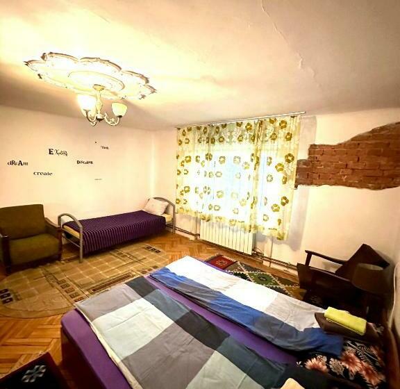 이코노미 쿼드러플룸(공용 화장실), Mosaico Alfetta Hostel