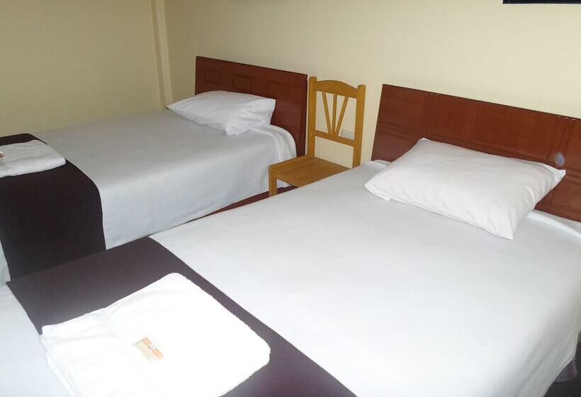 اتاق خانوادگی, Hostal Casa Del Montanista