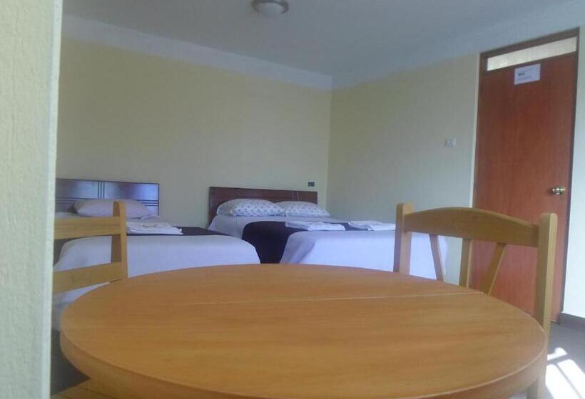 اتاق خانوادگی, Hostal Casa Del Montanista