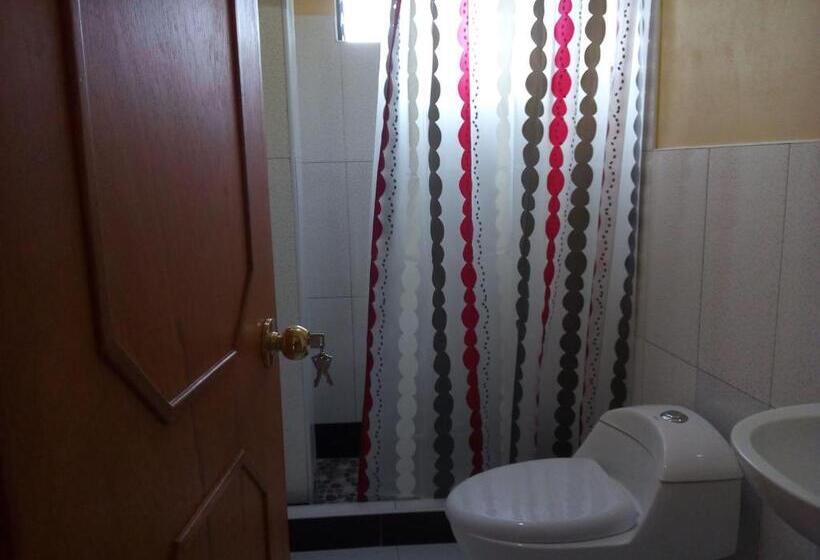 اتاق استاندارد اینتریور, Hostal Casa Del Montanista