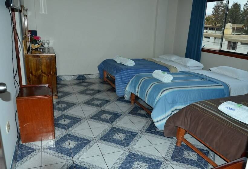 Четырехместный Номер Стандарт, Hostal Don Reymundo