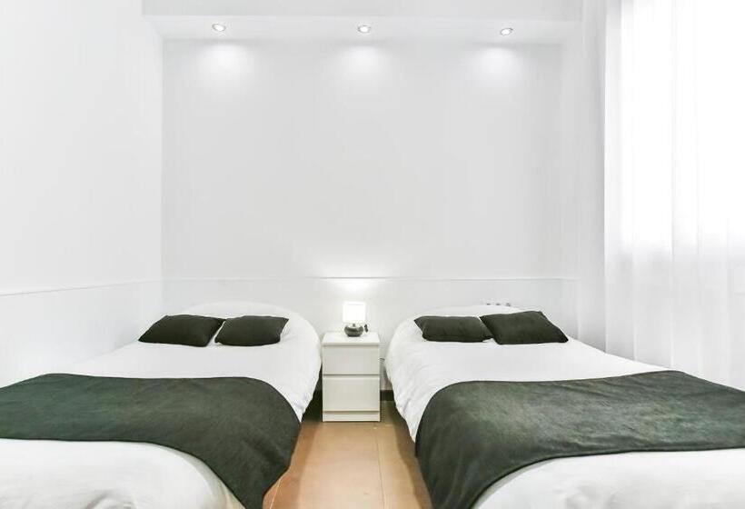 Номер Стандарт Трехместный, Laramond Barcelona Rooms