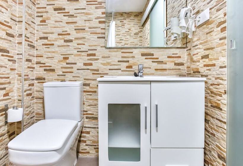Номер Стандарт, Laramond Barcelona Rooms