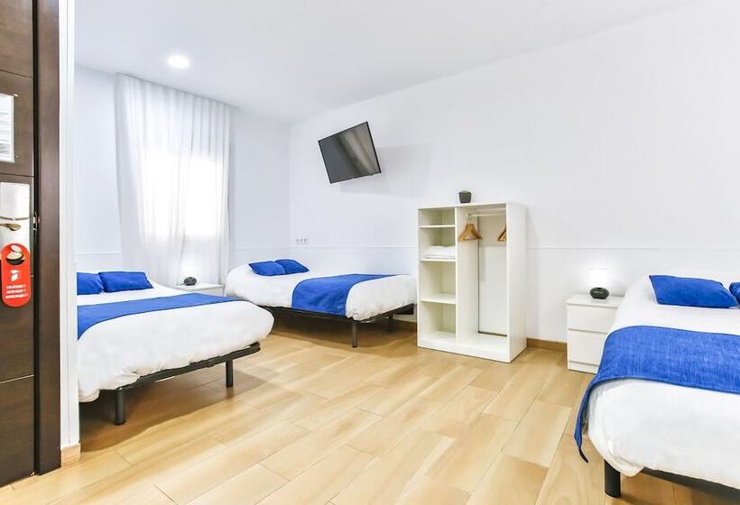 Номер Стандарт Трехместный, Laramond Barcelona Rooms