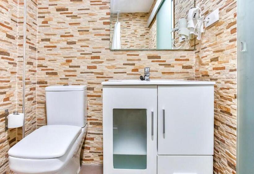 Номер Стандарт, Laramond Barcelona Rooms