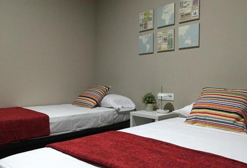 Номер Стандарт, Laramond Barcelona Rooms