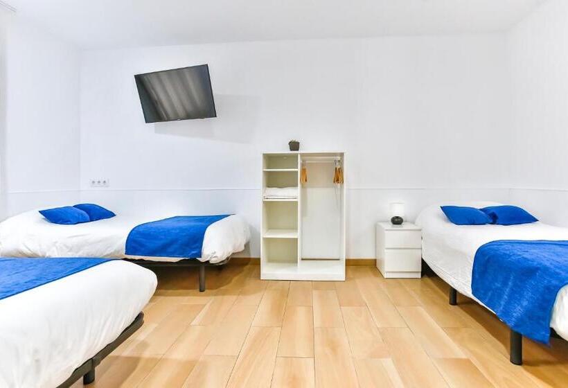 Номер Стандарт Трехместный, Laramond Barcelona Rooms