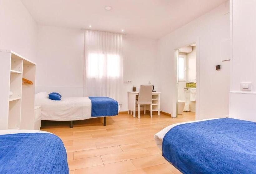 Четырехместный Номер Стандарт, Laramond Barcelona Rooms