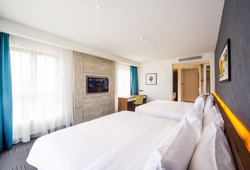 家庭工作室, The Smith House