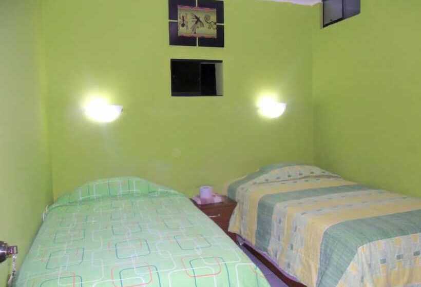 스탠다드 룸, Hostal Boulevard
