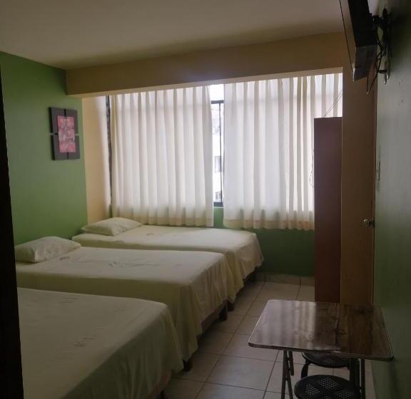 패밀리 룸, Hostal Boulevard