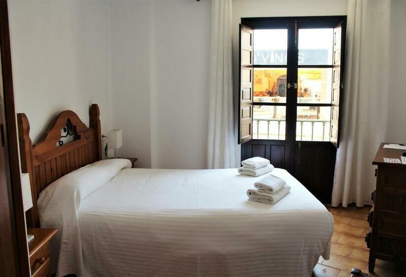 4인용 스탠다드 룸, Pension Sevillano