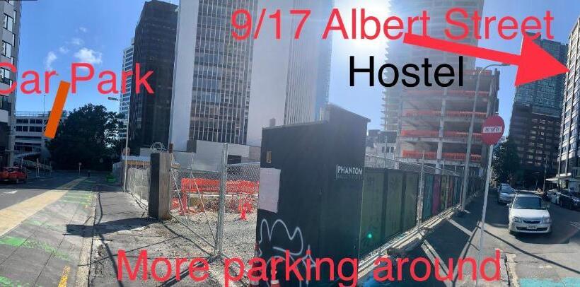 تختخواب در اتاق مشترک, Garden Hostel