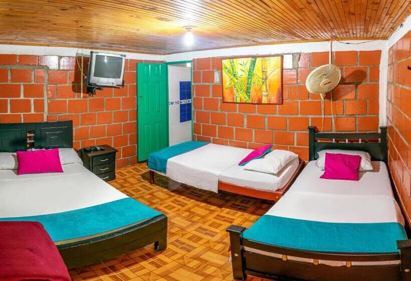 Quarto Triplo Estandar, Finca Hotel El Tizon