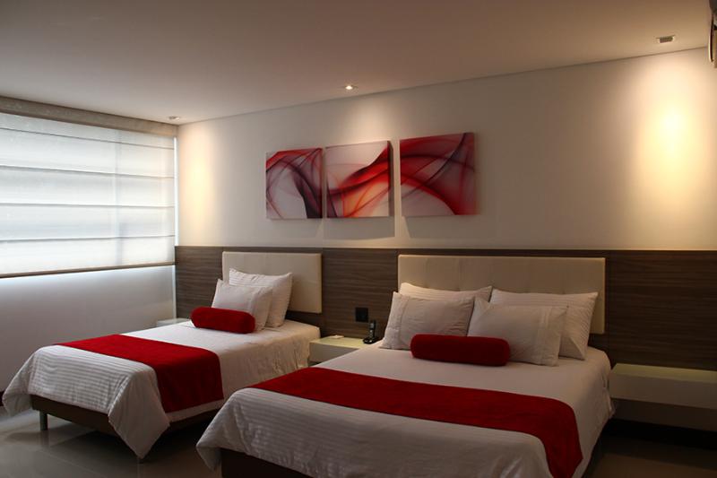 Quarto Estandar, Loyds